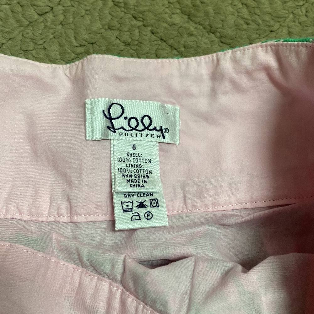 Lilly Pulitzer - Picture 2 of 2